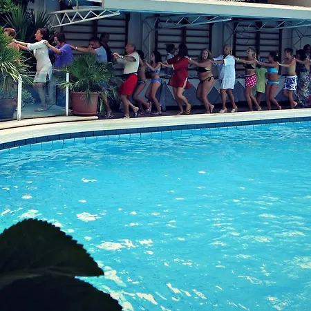 Mauritius Sentirsi A Casa 里乔内